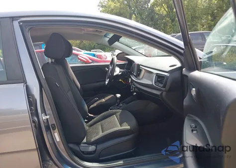 2020 Kia Rio S z USA, uszkodzony, nr VIN 3KPA24AD7LE268272